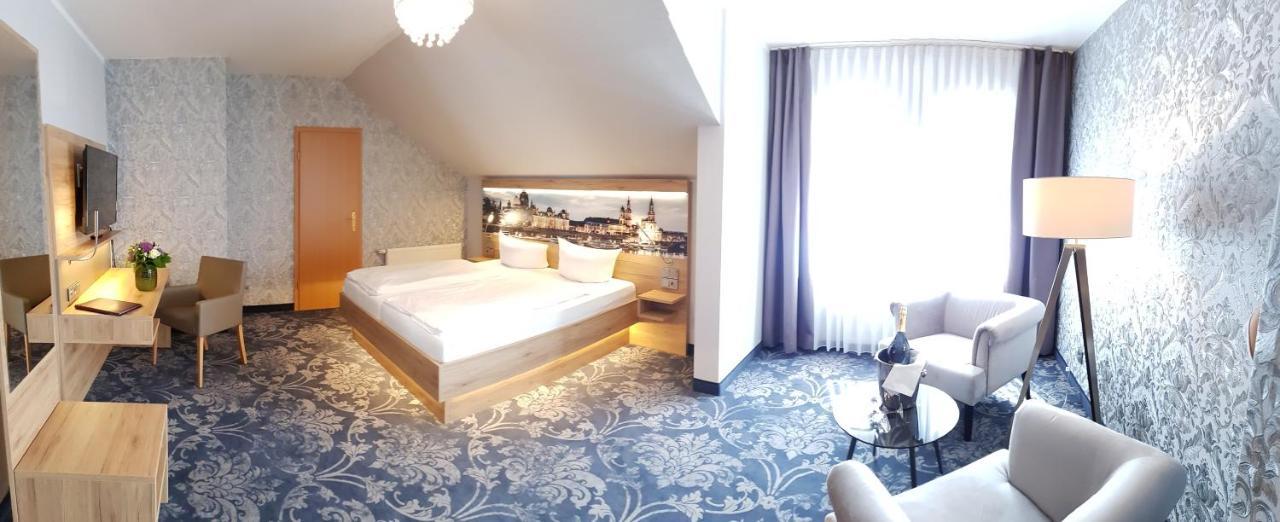 Hotel Schwarzer Adler Stendal Bagian luar foto